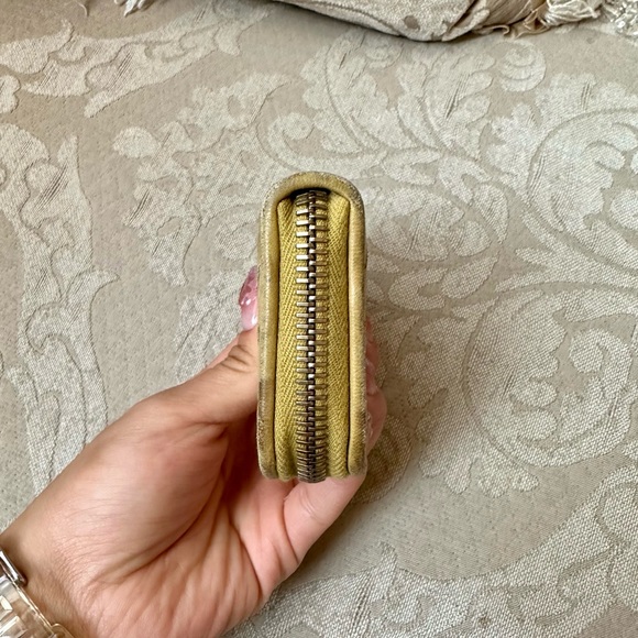 Bottega Veneta Zipped Coin Purse Wallet Card Holder Yellow - Picture 4 of 8